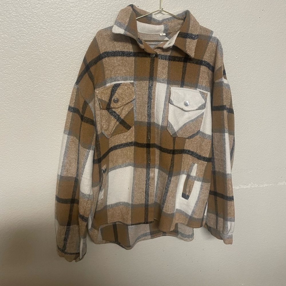 Women’s Plaid Button-Up Jacket